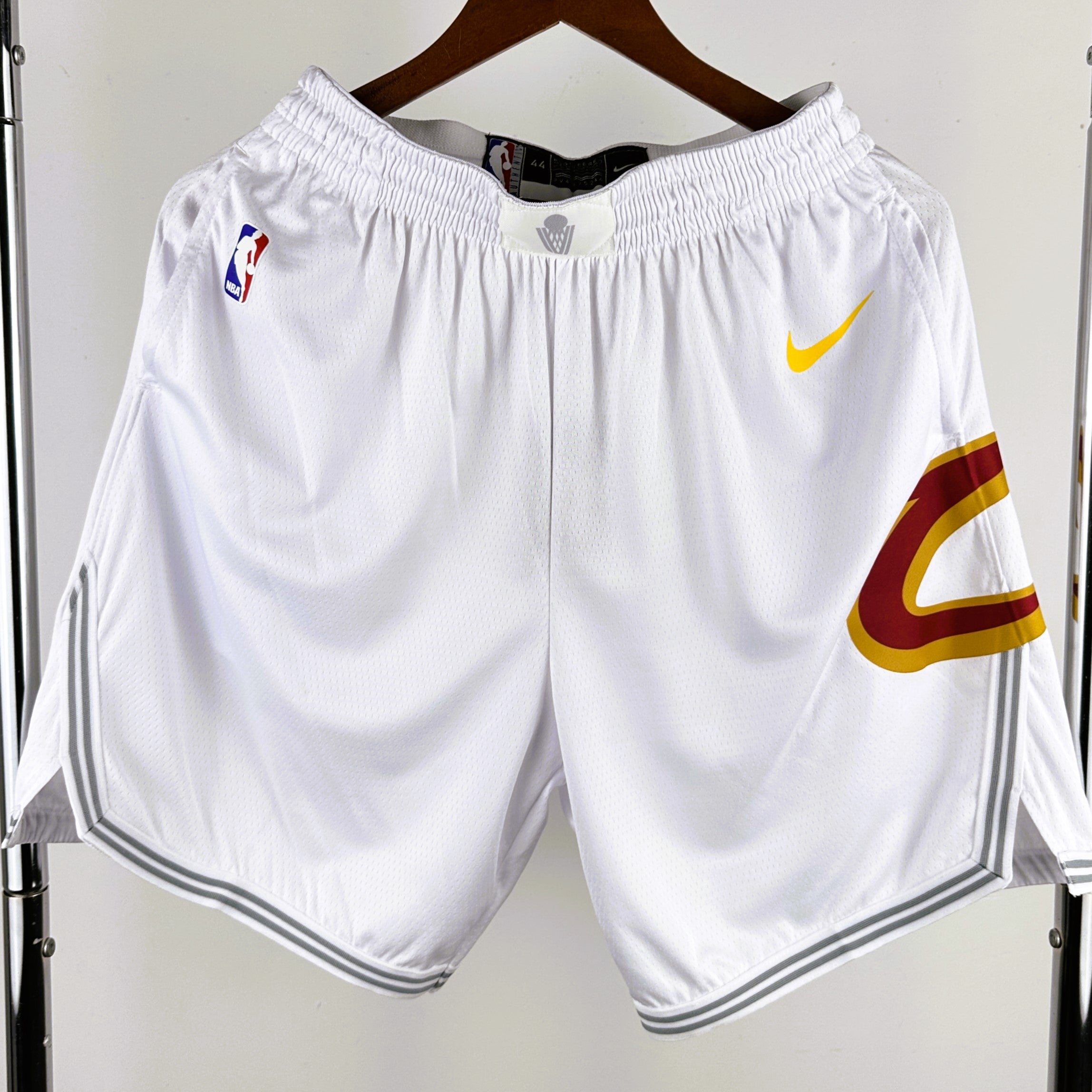 CLEVELAND CAVALIERS short