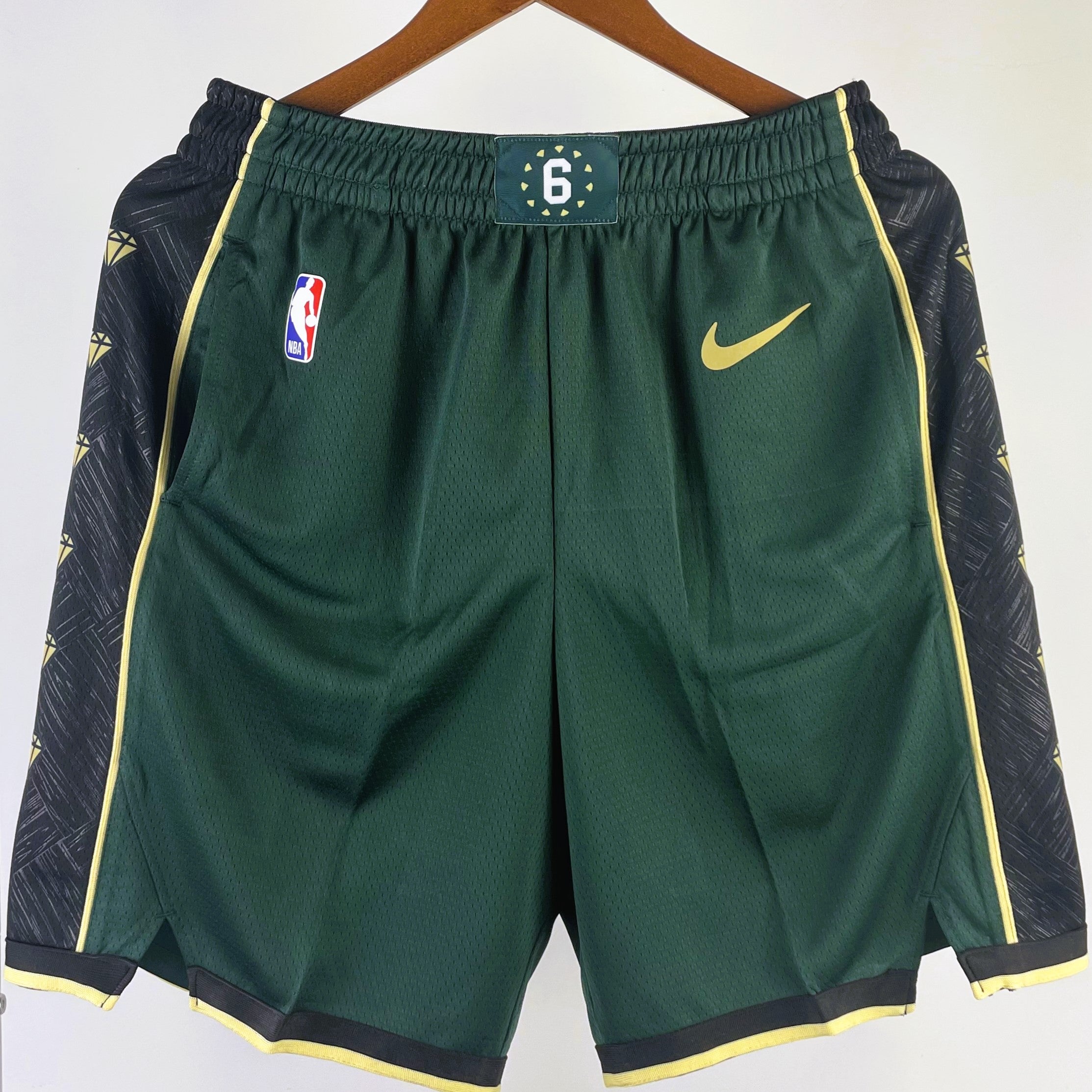 BOSTON CELTICS short