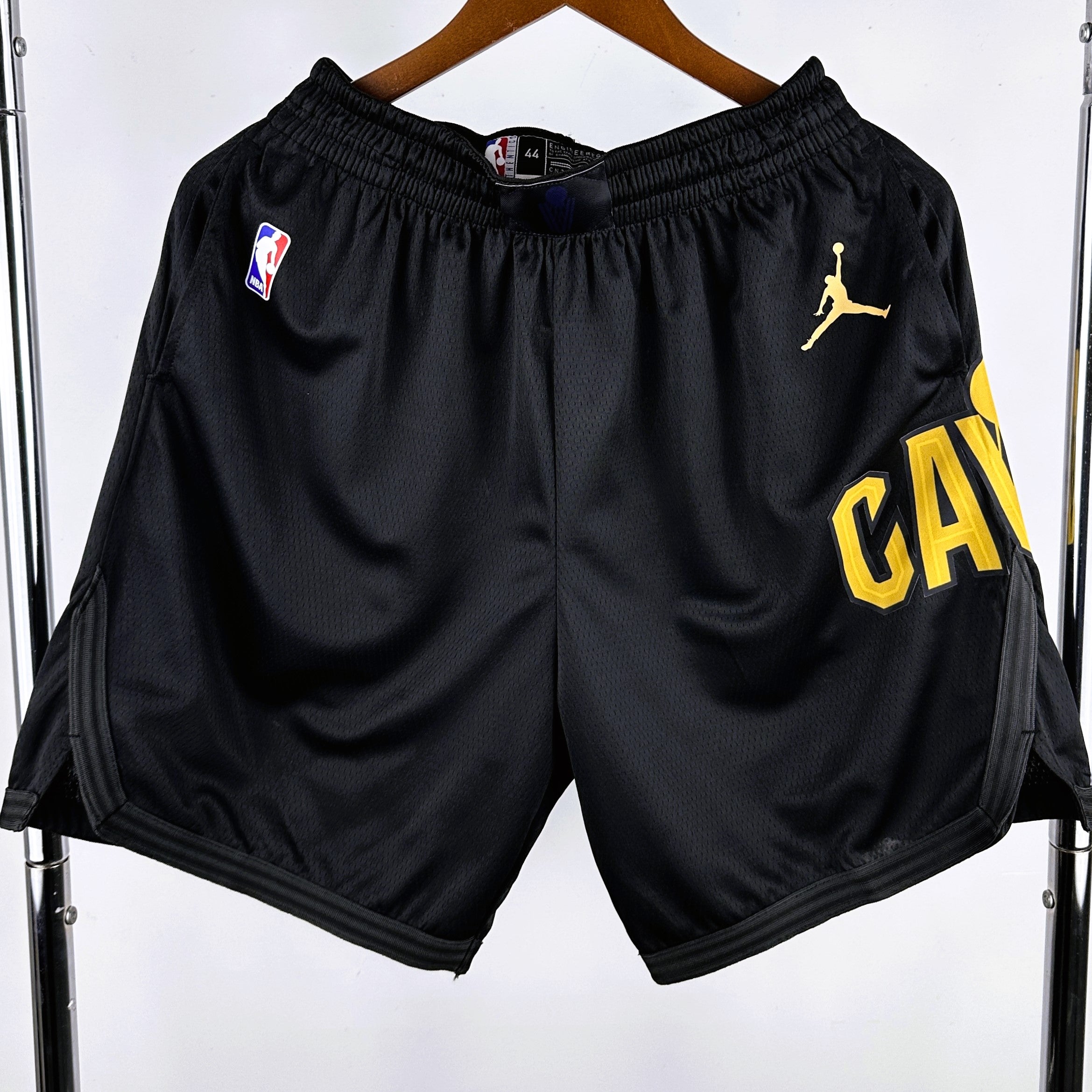 CLEVELAND CAVALIERS short