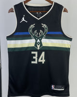 ANTETOKOUNMPO GIANNIS (Milwaukee Bucks)
