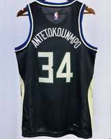 ANTETOKOUNMPO GIANNIS (Milwaukee Bucks)