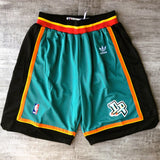 DETROIT PISTONS short