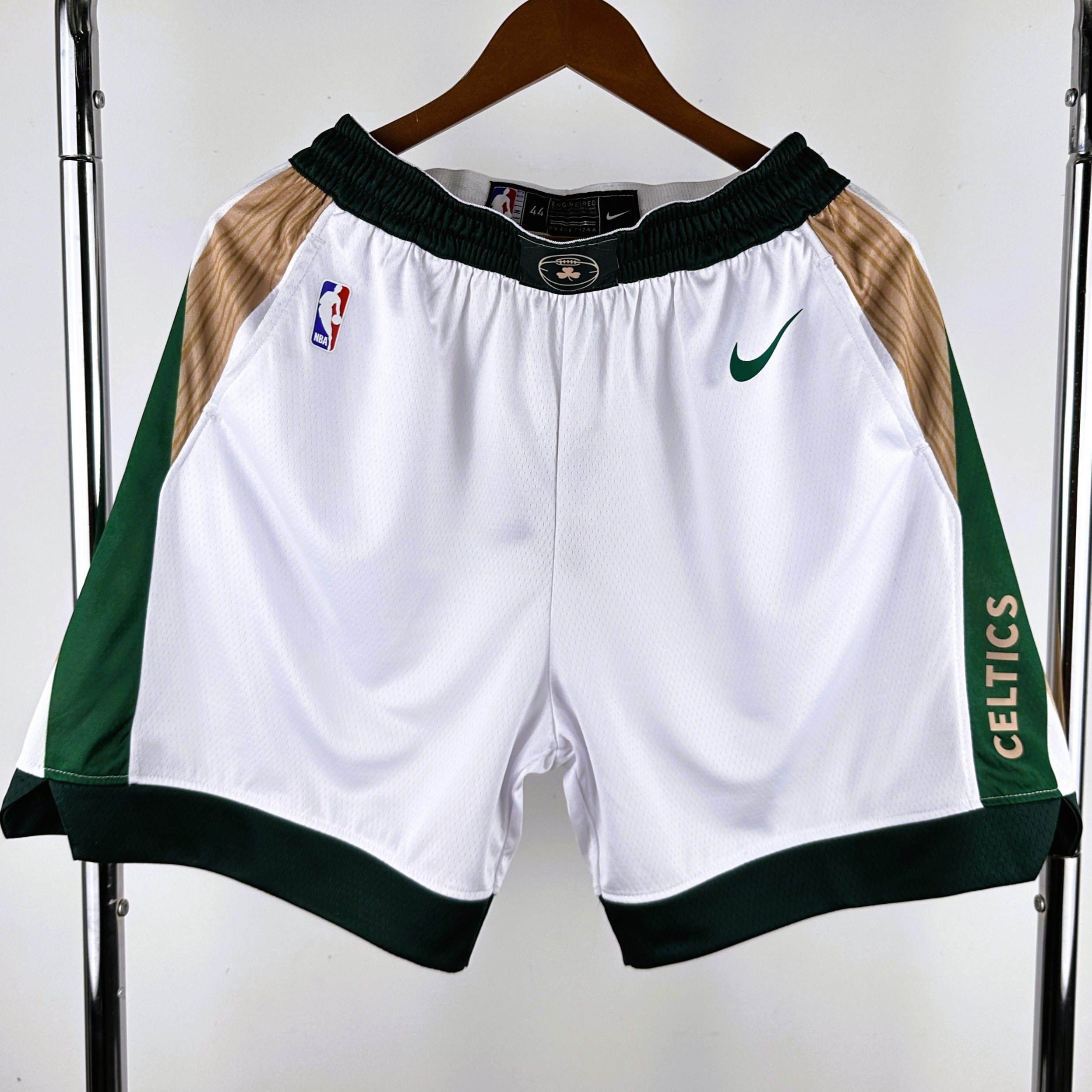 BOSTON CELTICS short