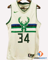 ANTETOKOUNMPO GIANNIS (Milwaukee Bucks)