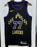 DONCIC LUKA (Los Angeles Lakers)