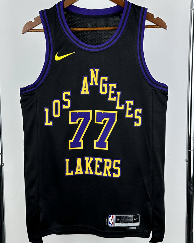 DONCIC LUKA (Los Angeles Lakers)