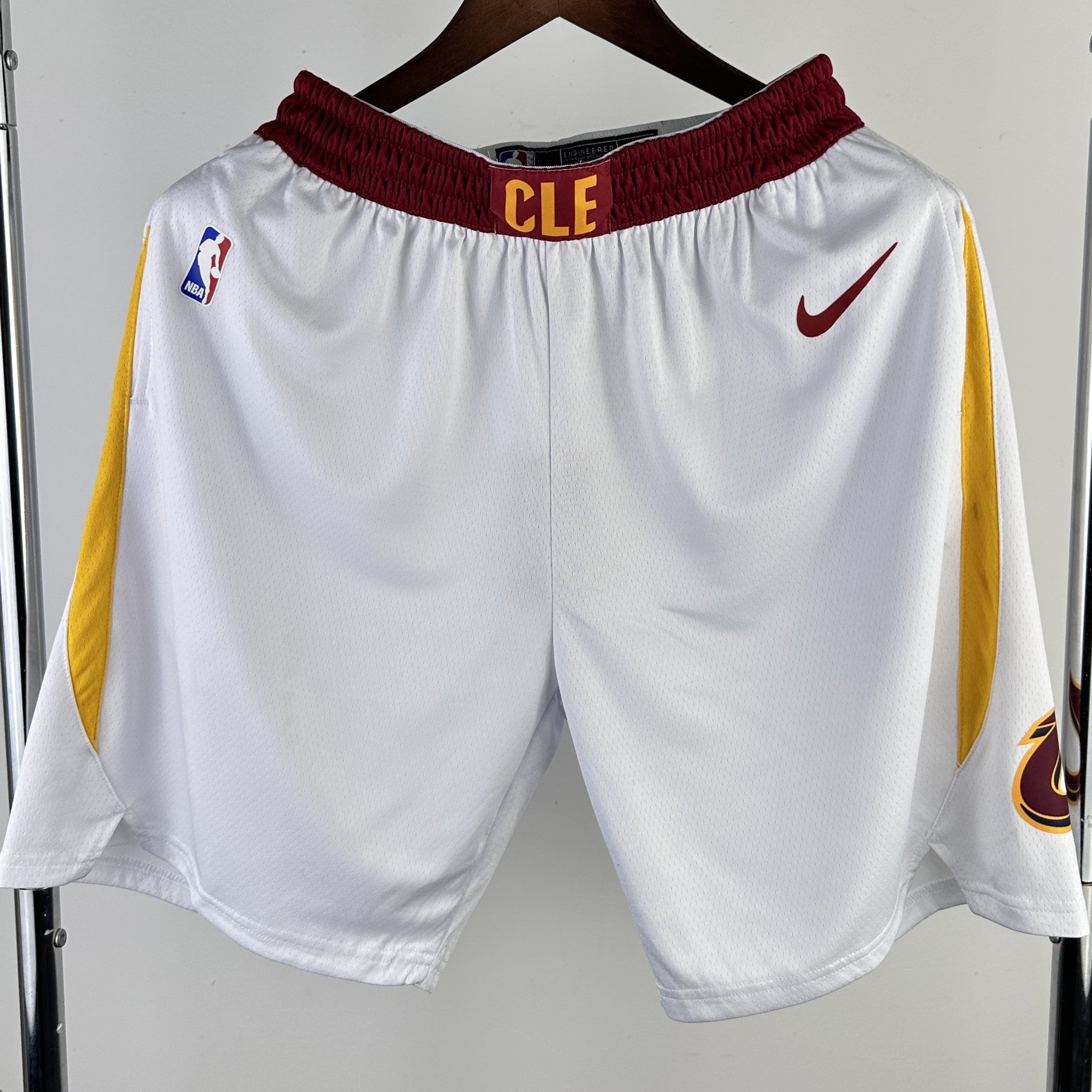 CLEVELAND CAVALIERS short