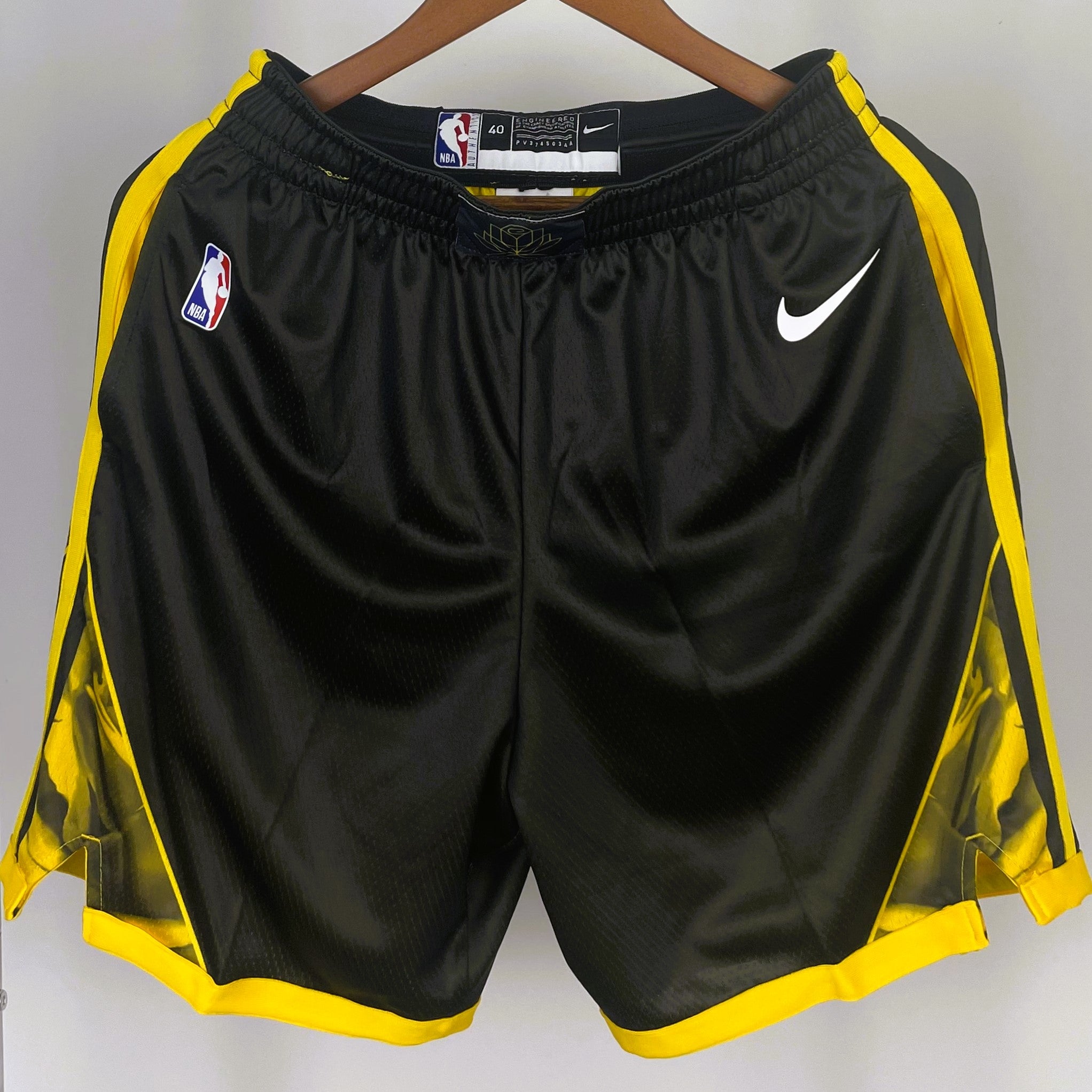 GOLDEN STATE WARRIORS short