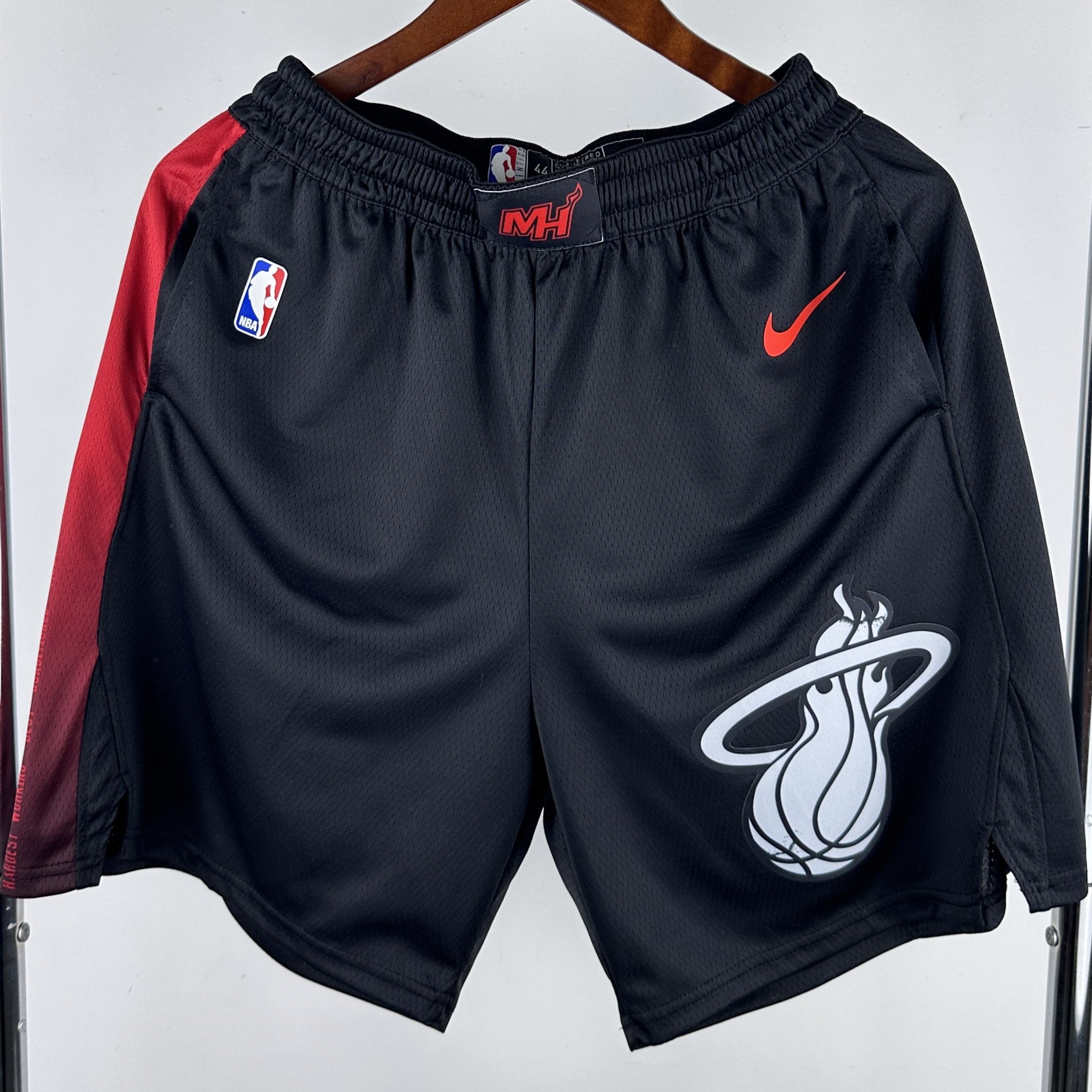 MIAMI HEAT short