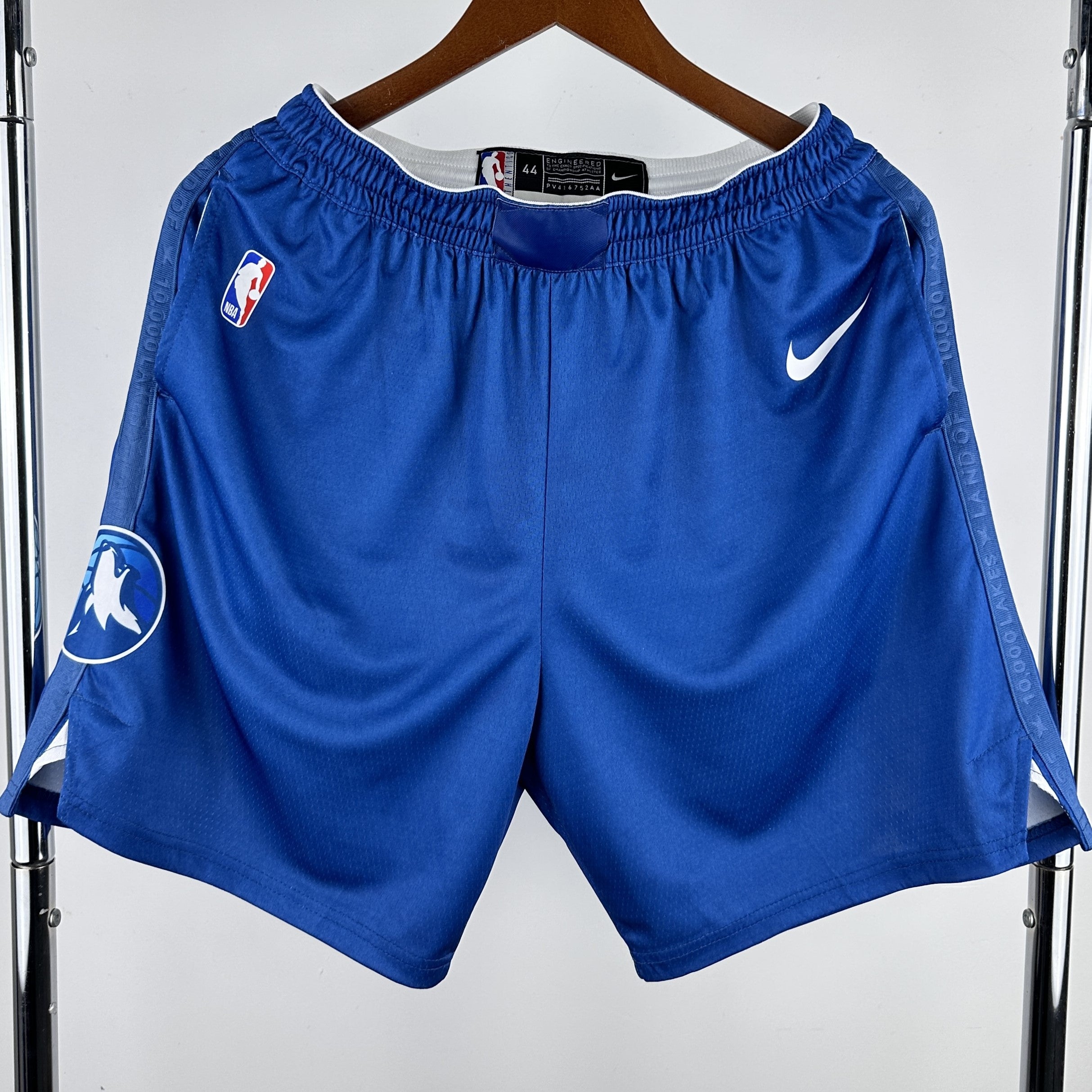 MINNESOTA TIMBERWOLVES short