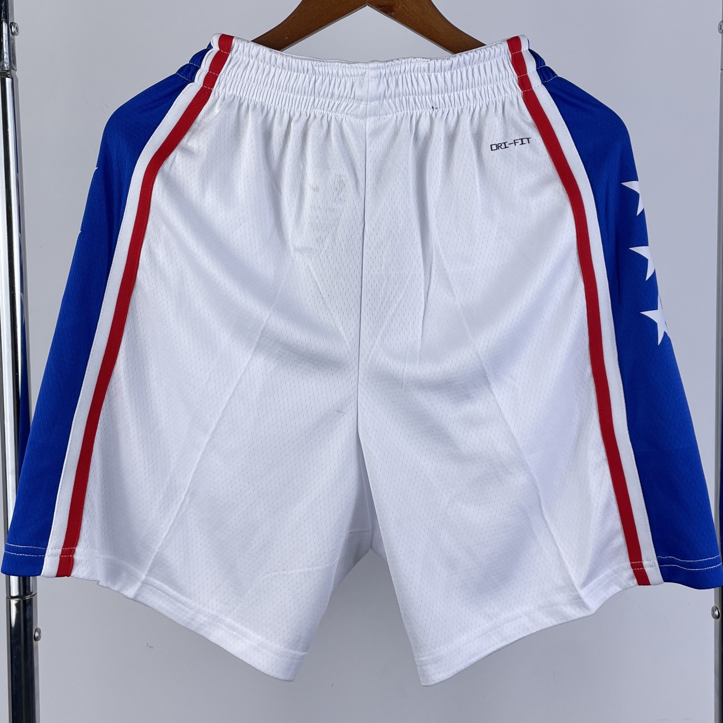 PHILADELPHIA 76ers short