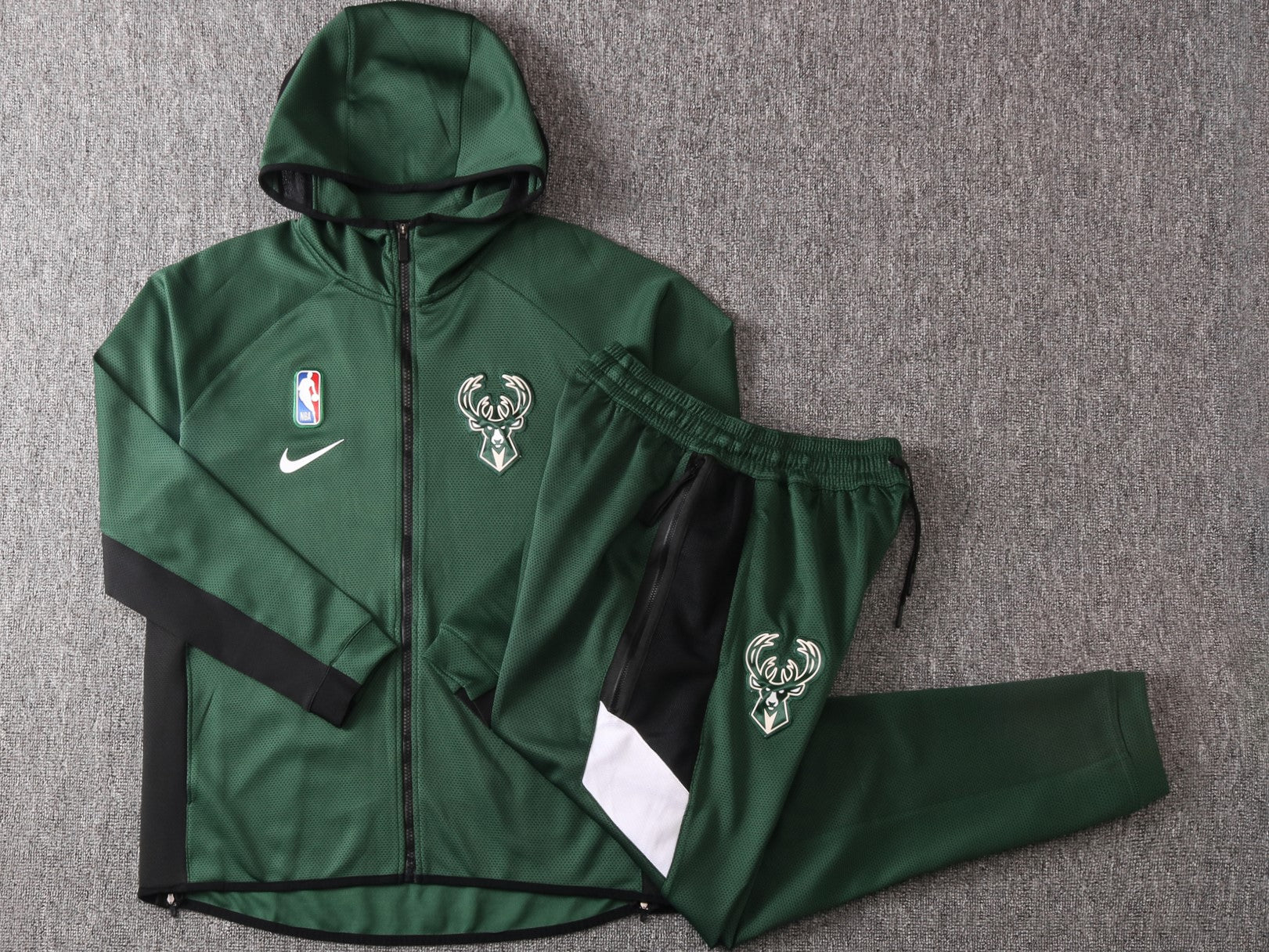 MILWAUKEE BUCKS Training Suit