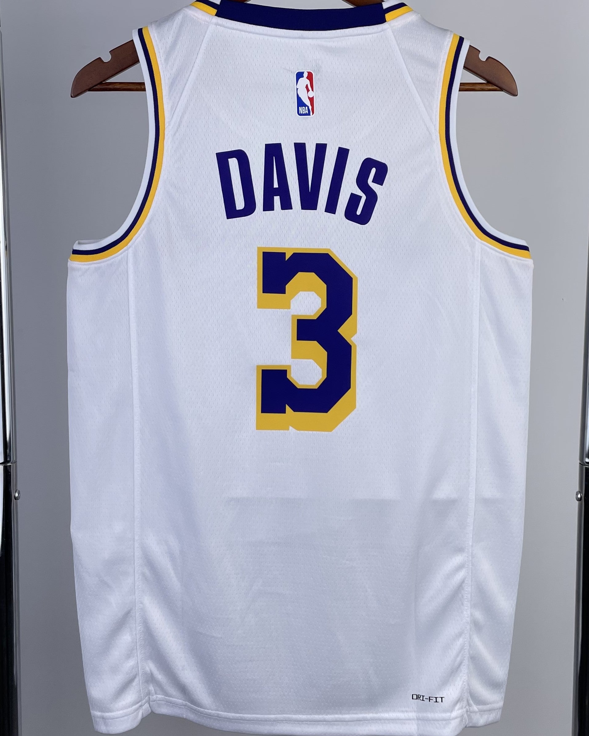 DAVIS ANTHONY (LaL)