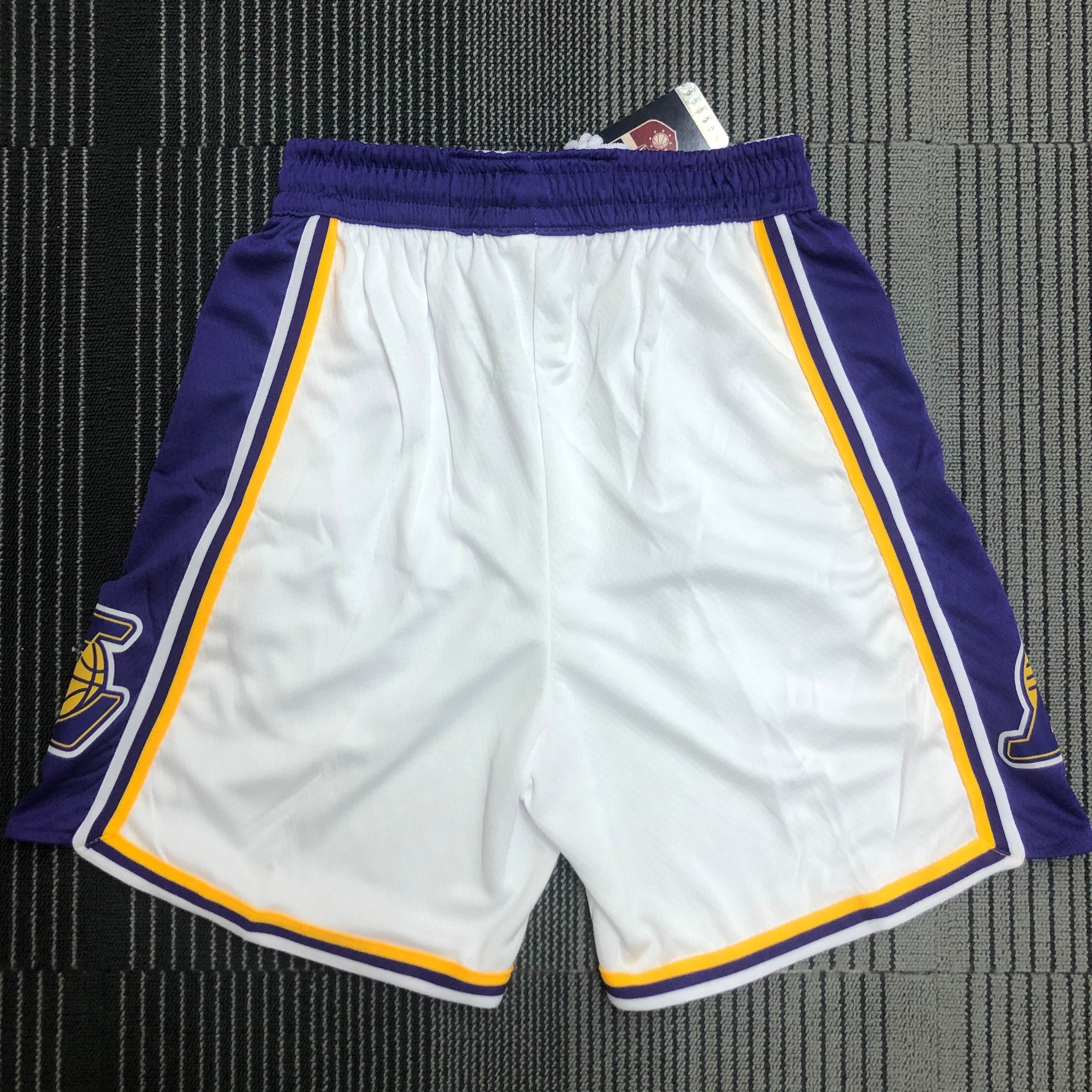 LOS ANGELES LAKERS short