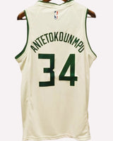 ANTETOKOUNMPO GIANNIS (Milwaukee Bucks)