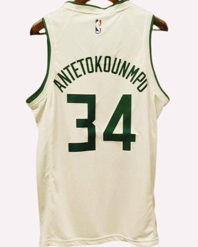 ANTETOKOUNMPO GIANNIS (Milwaukee Bucks)
