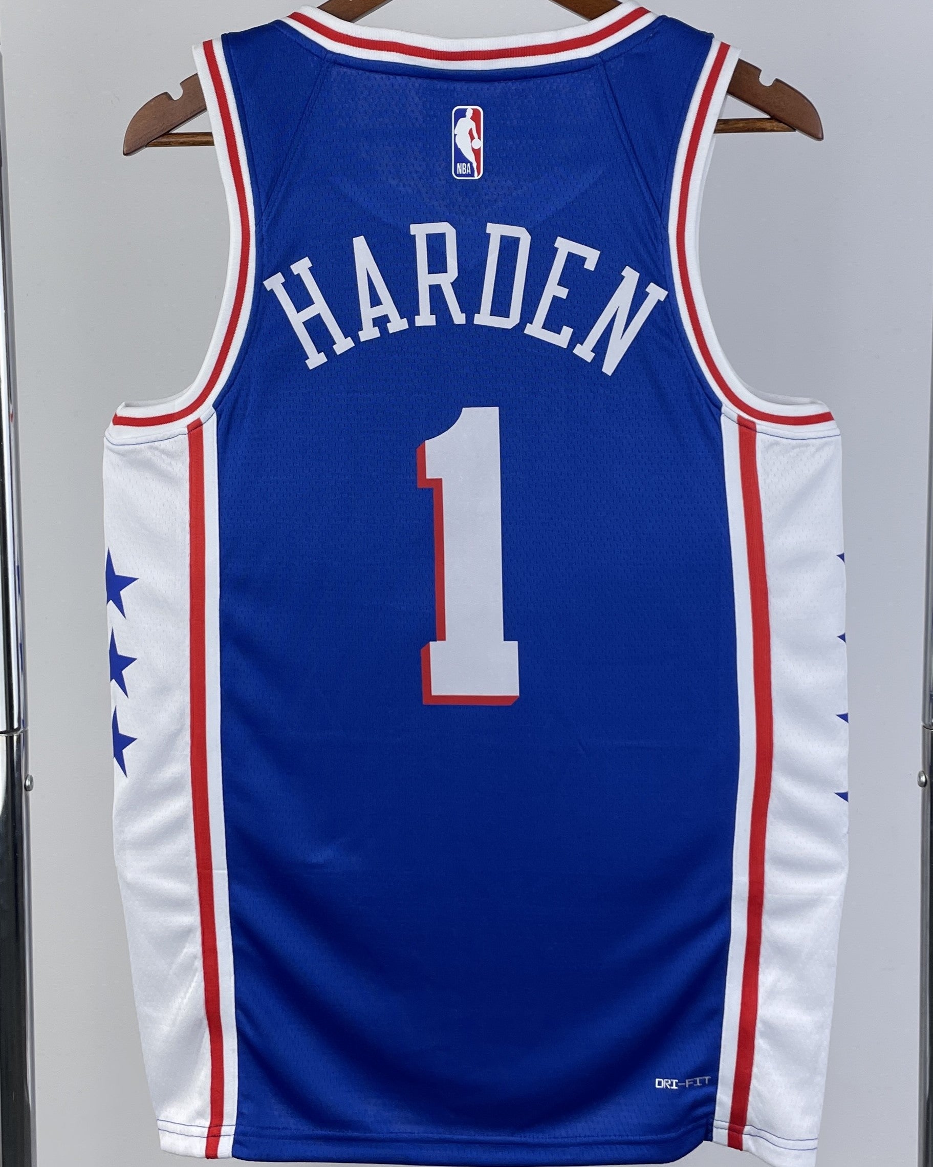 HARDEN JAMES (Phi)