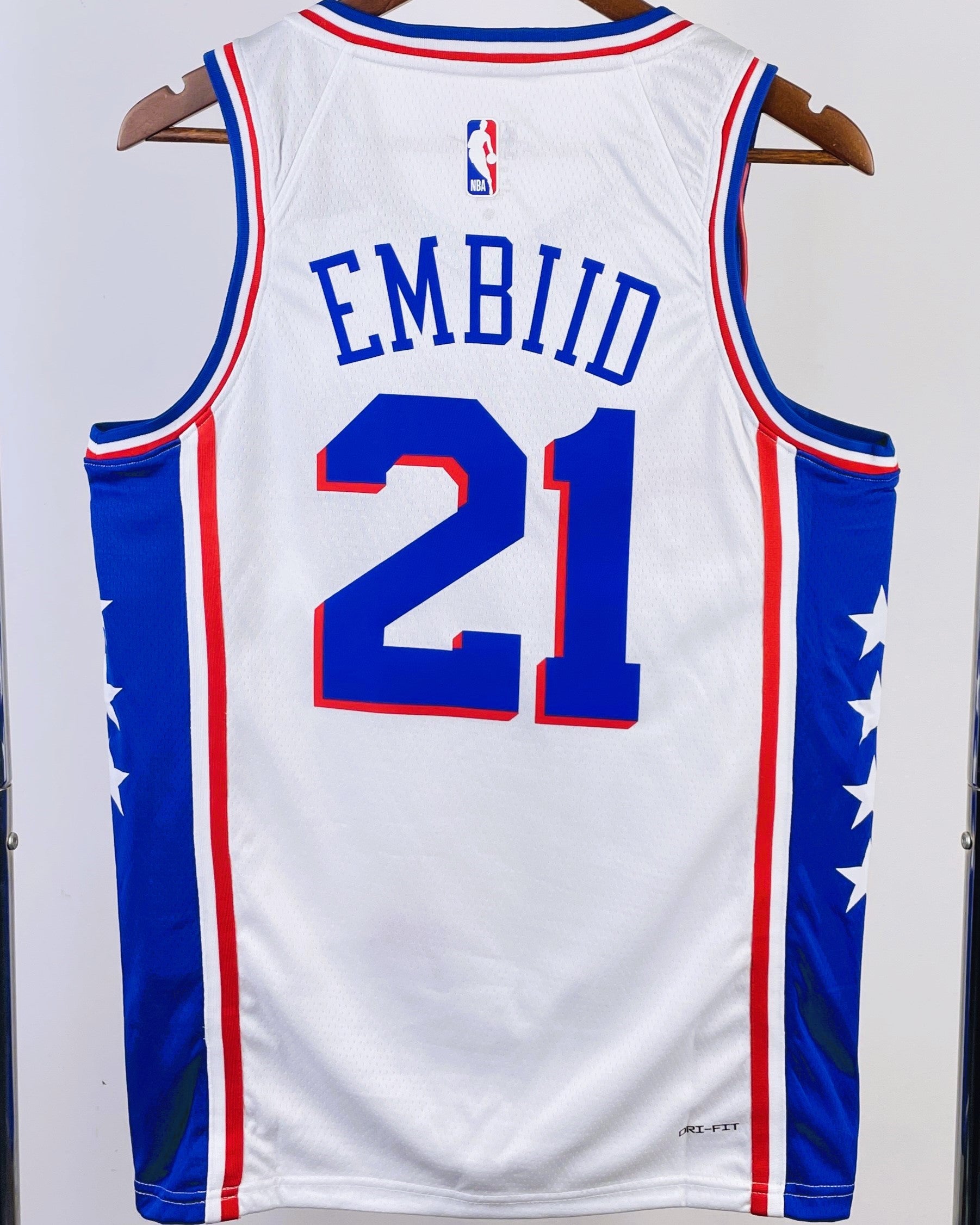 EMBIID JOEL (Phi)