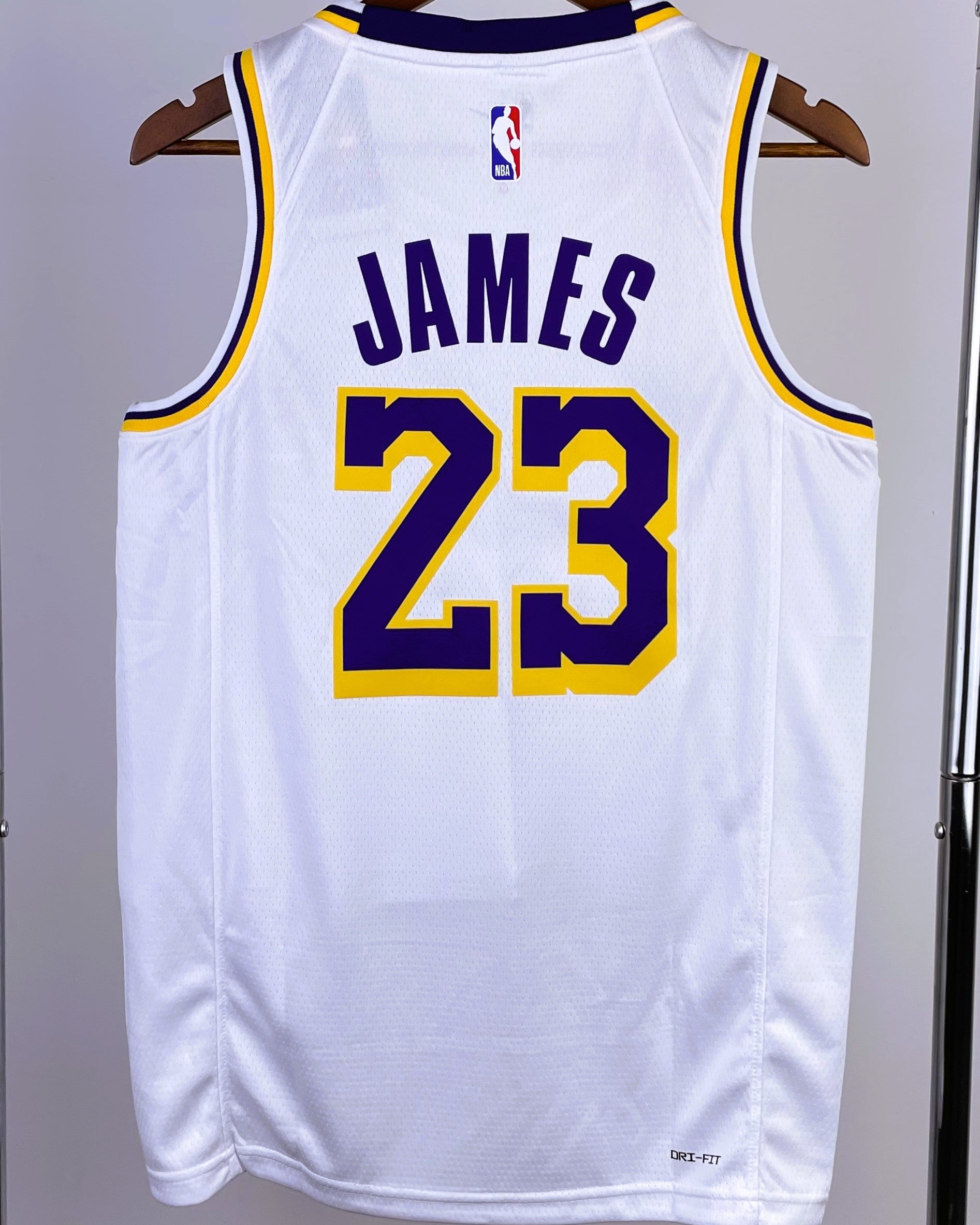 JAMES LEBRON (LaL)