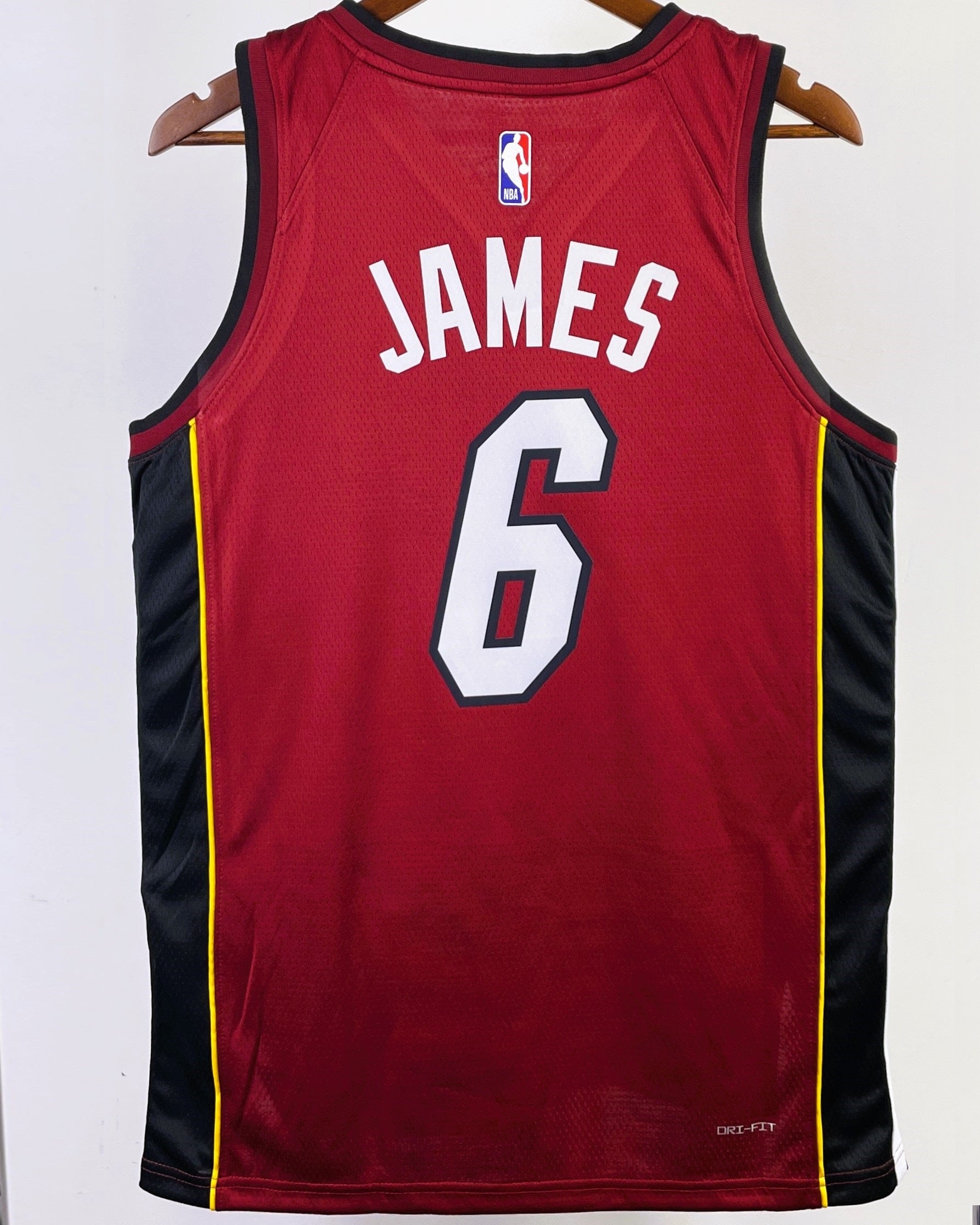 JAMES LEBRON (Mia)