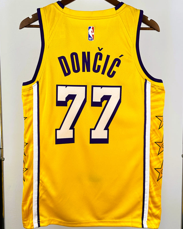 DONCIC LUKA (Los Angeles Lakers)