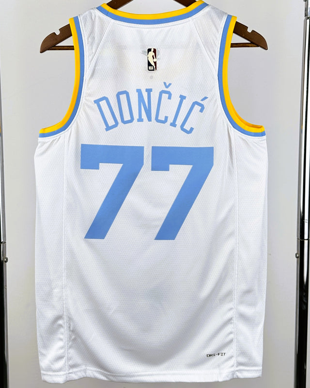DONCIC LUKA (Los Angeles Lakers)