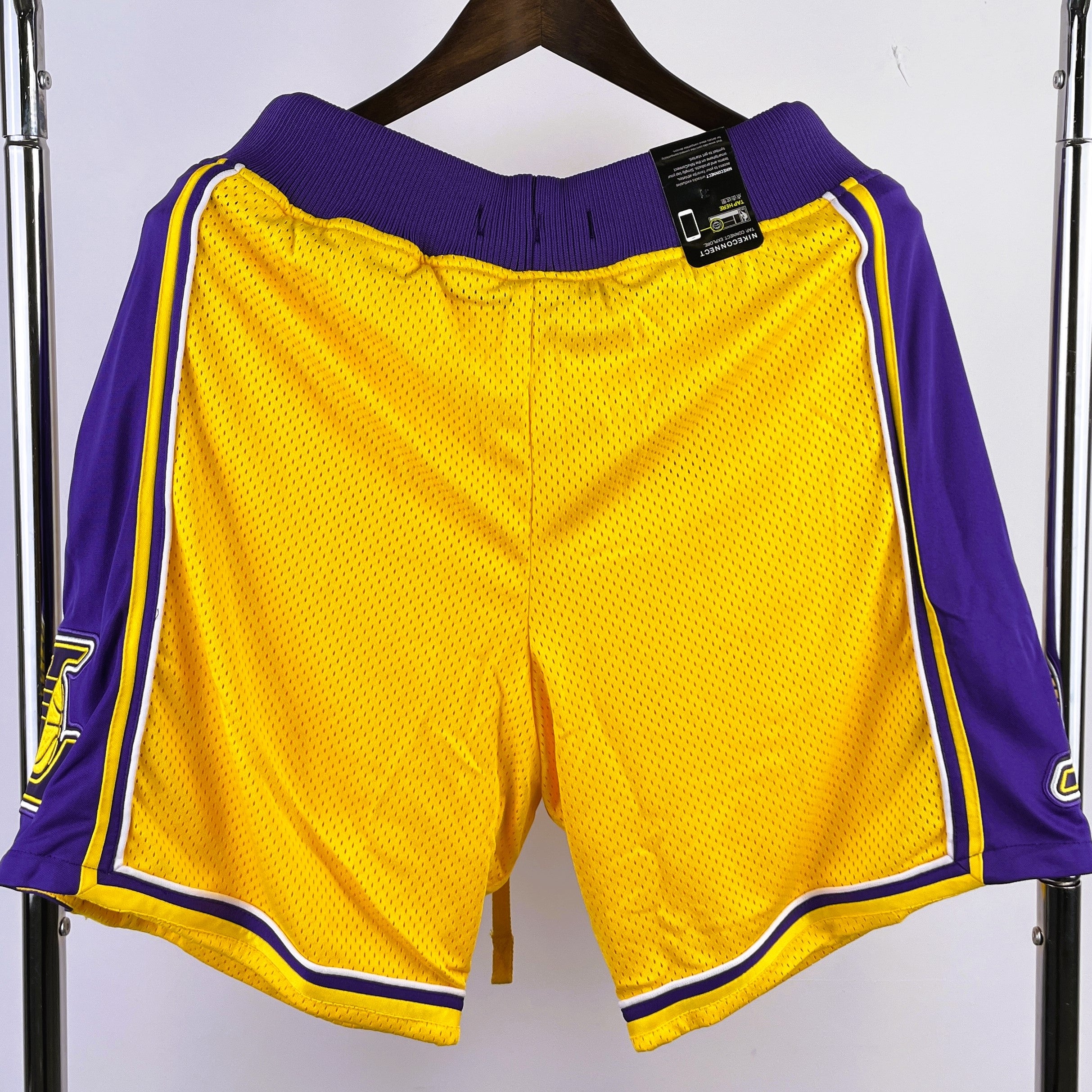 LOS ANGELES LAKERS short