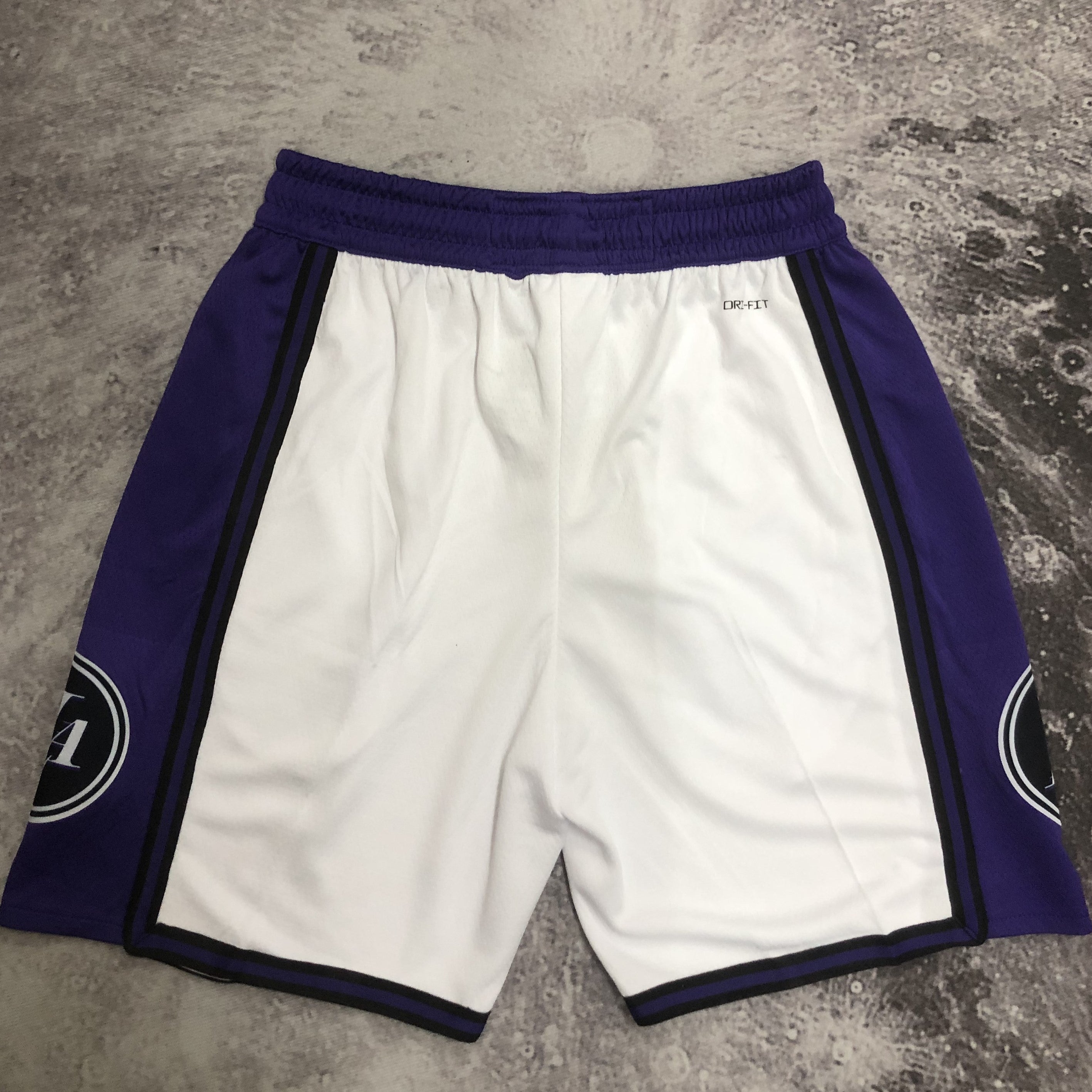 LOS ANGELES LAKERS short