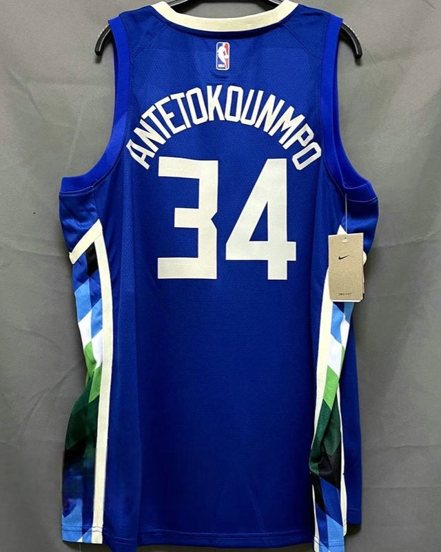 ANTETOKOUNMPO GIANNIS (Milwaukee Bucks)