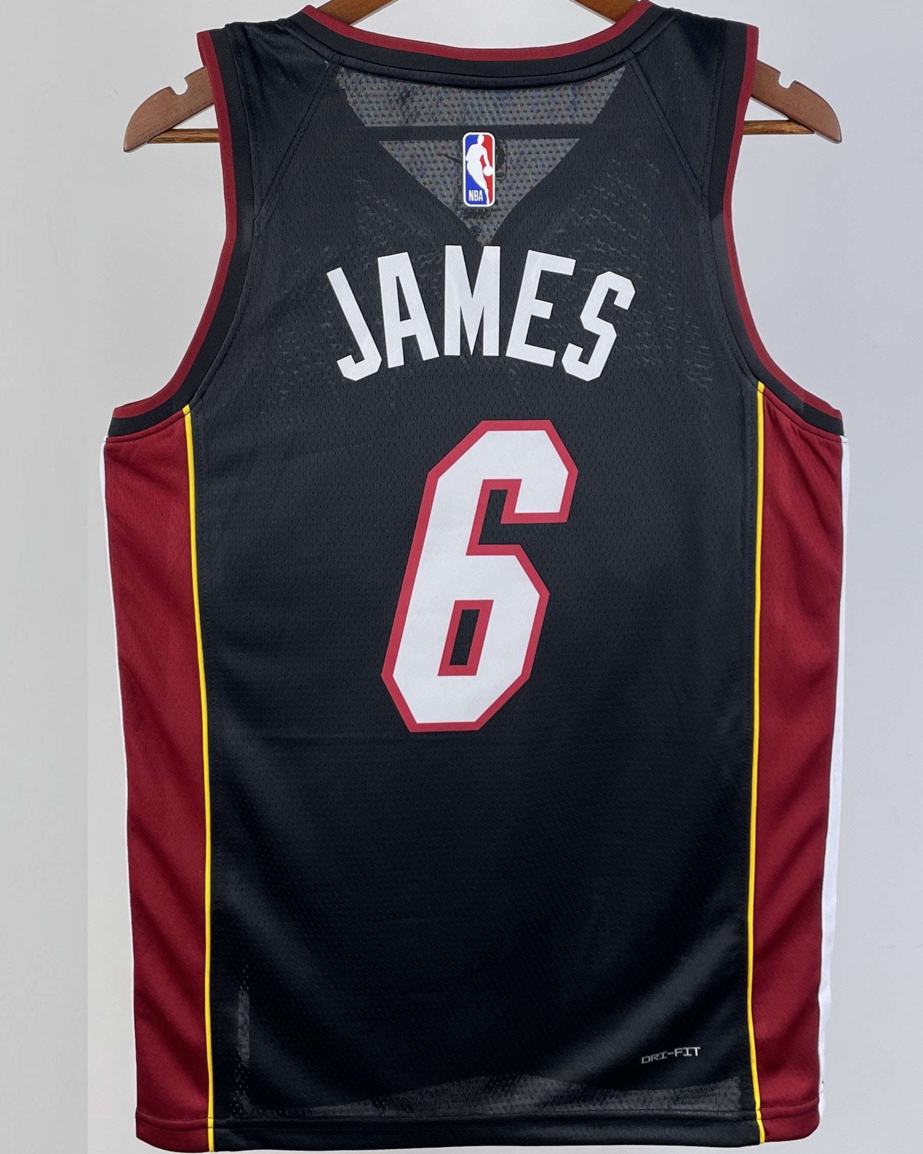 JAMES LEBRON (Mia)