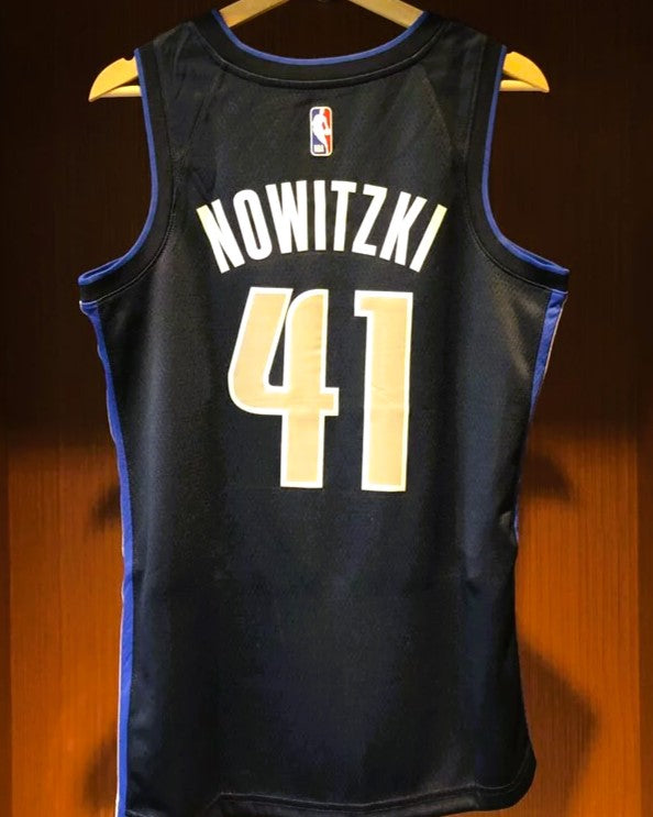 NOWITZKI DIRK (Dal)