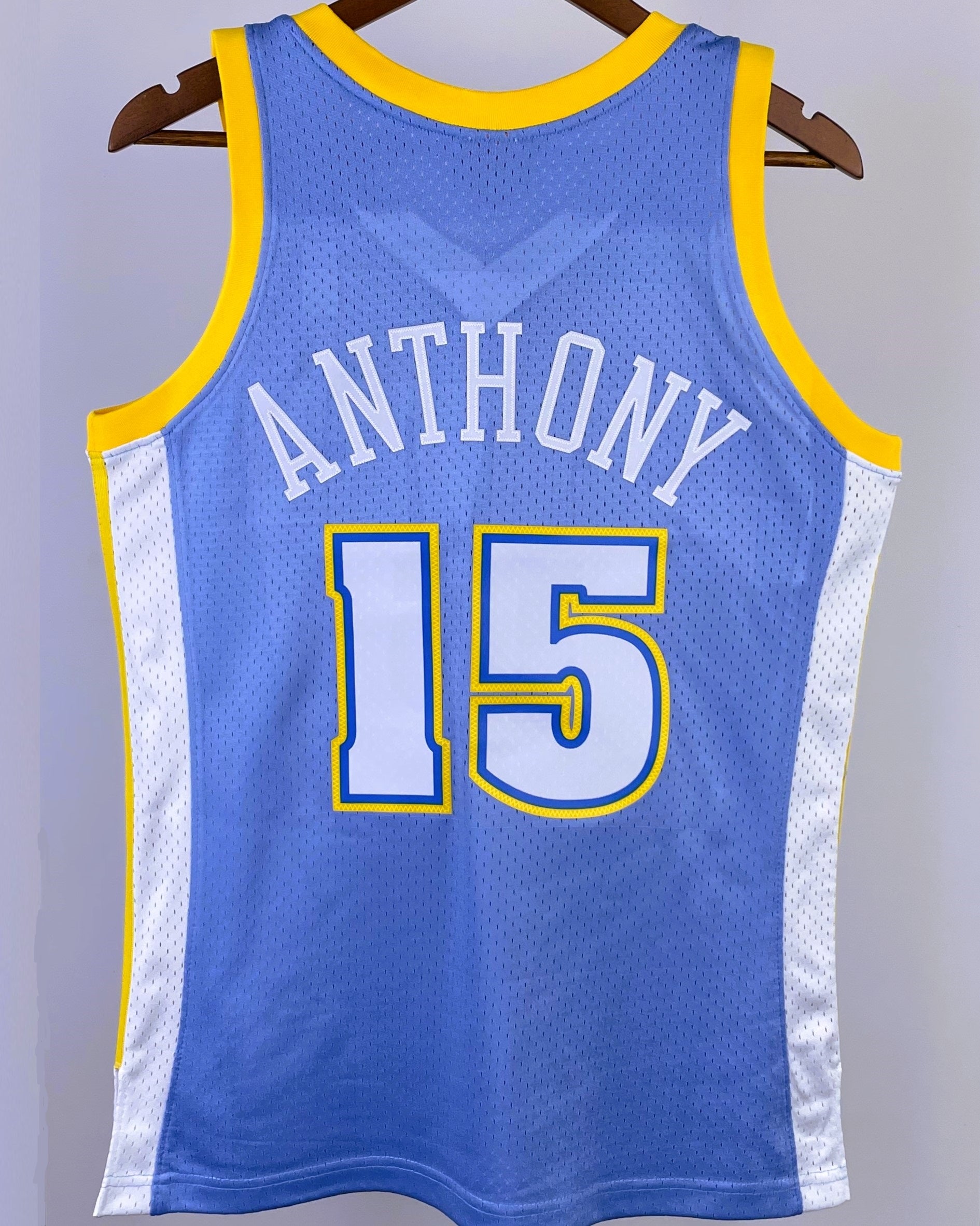 ANTHONY CARMELO (Den)