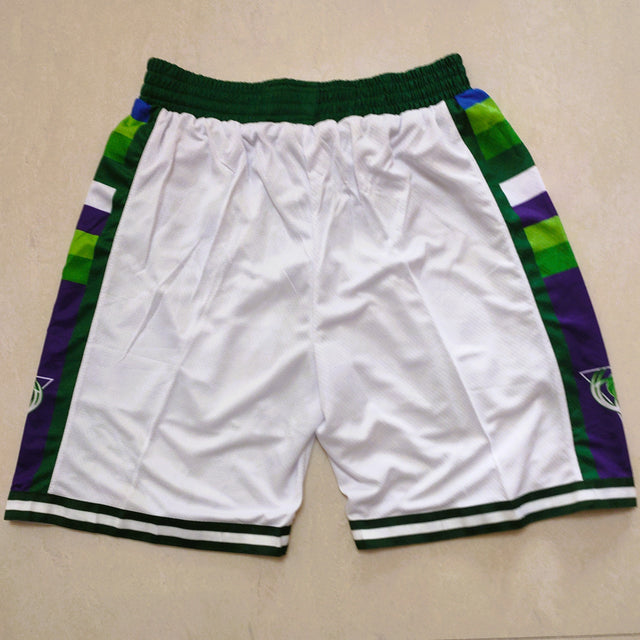 MILWAUKEE BUCKS short