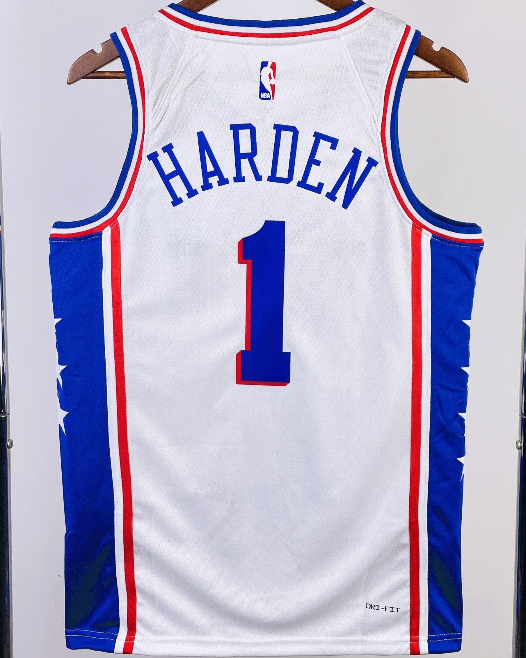 HARDEN JAMES (Phi)