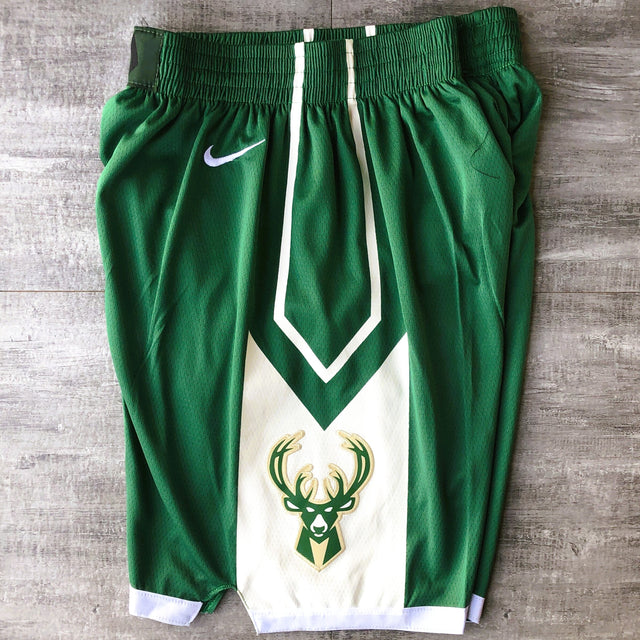 MILWAUKEE BUCKS short