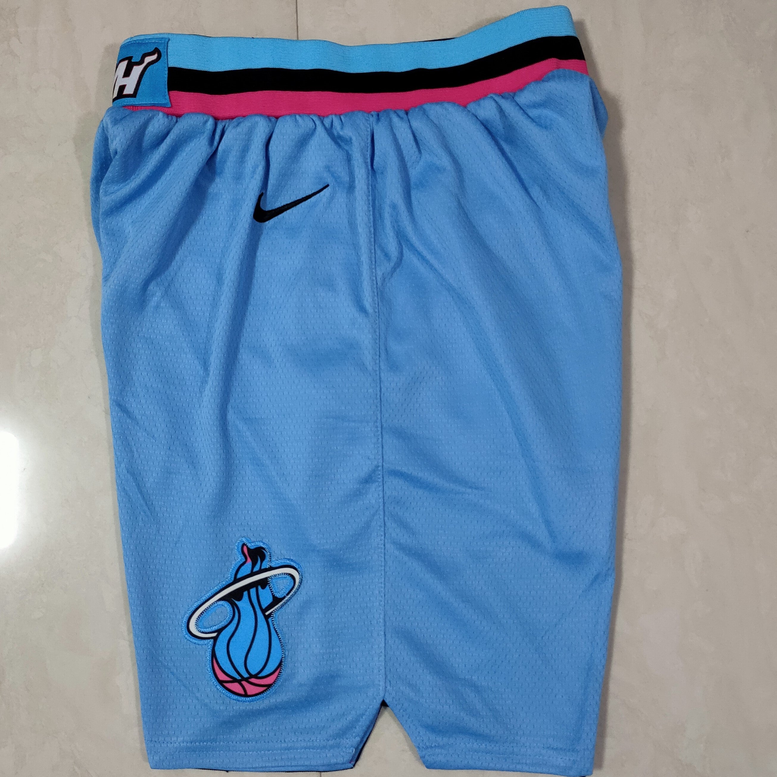 MIAMI HEAT short