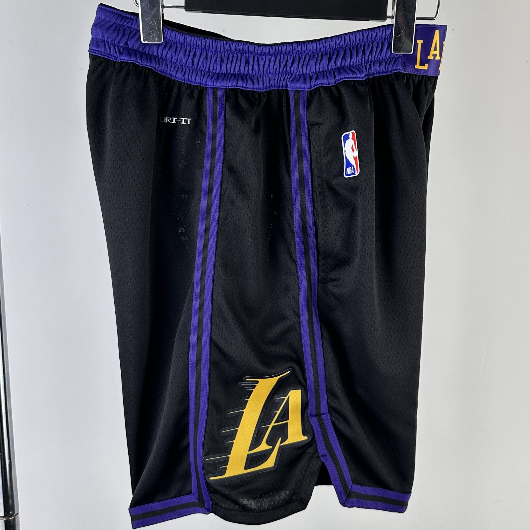 LOS ANGELES LAKERS short