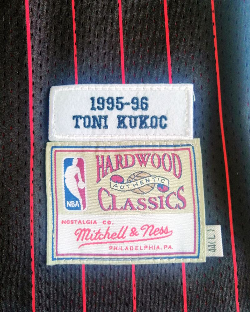 KUKOC TONI (Chi)