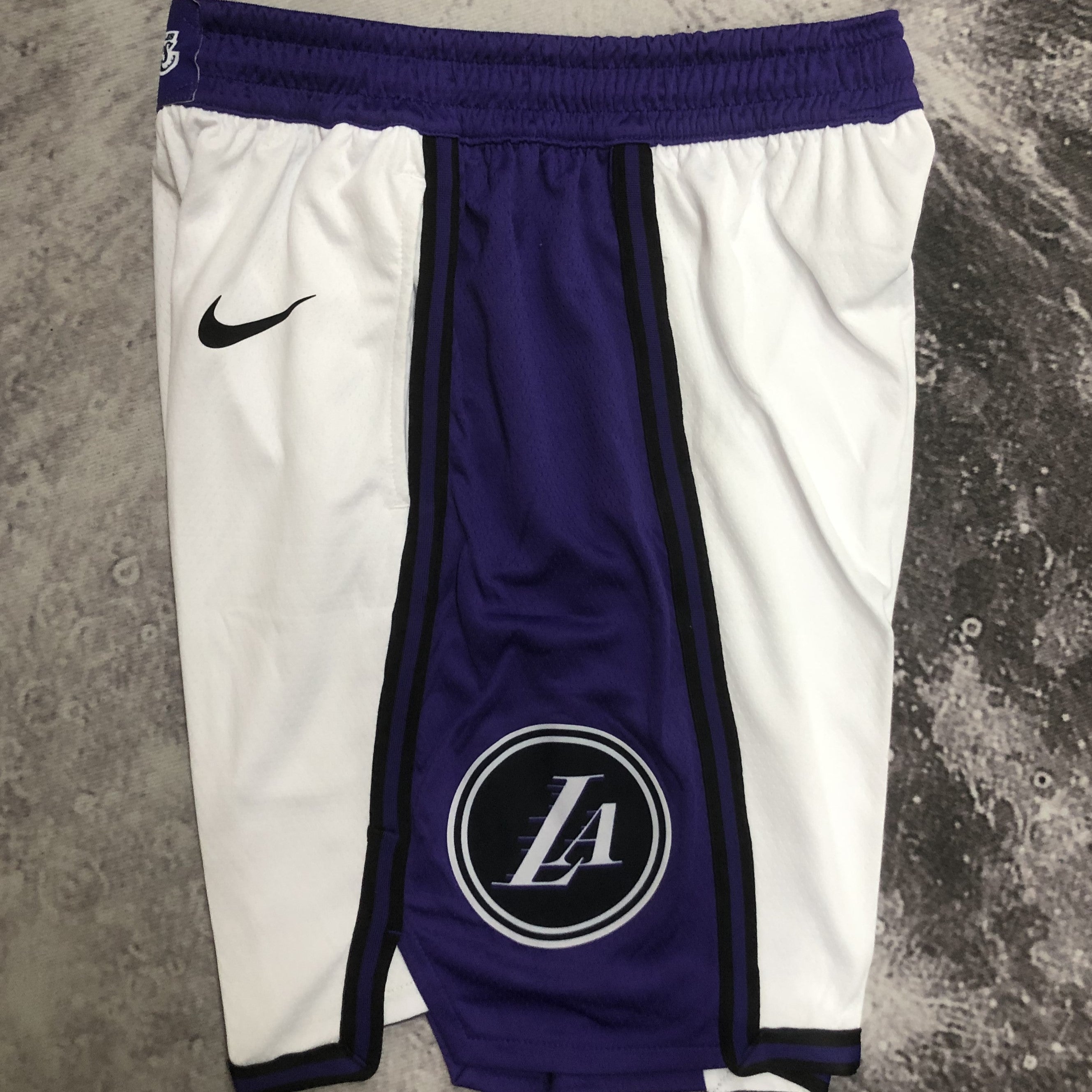 LOS ANGELES LAKERS short