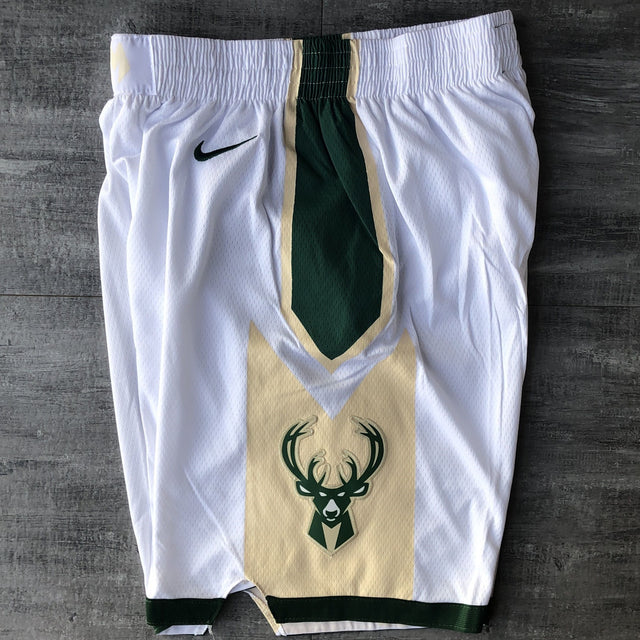 MILWAUKEE BUCKS short