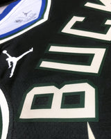 ANTETOKOUNMPO GIANNIS (Milwaukee Bucks)