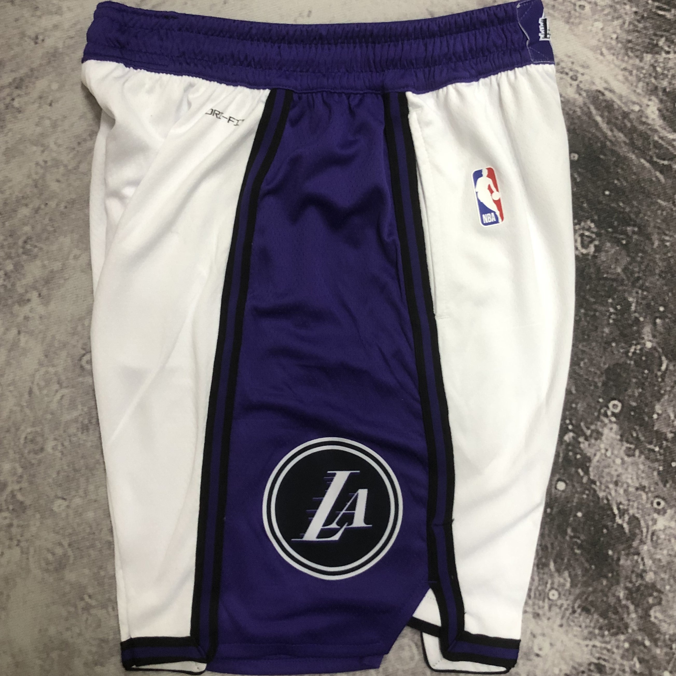 LOS ANGELES LAKERS short