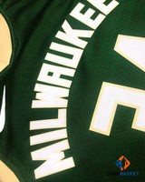 ANTETOKOUNMPO GIANNIS (Milwaukee Bucks)