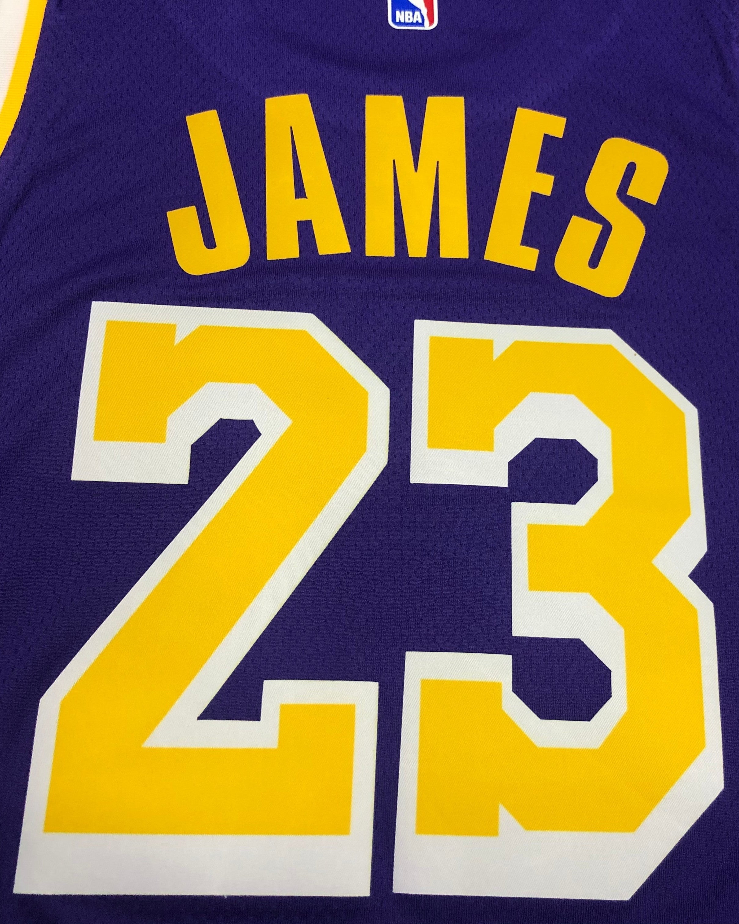 JAMES LEBRON (LaL)