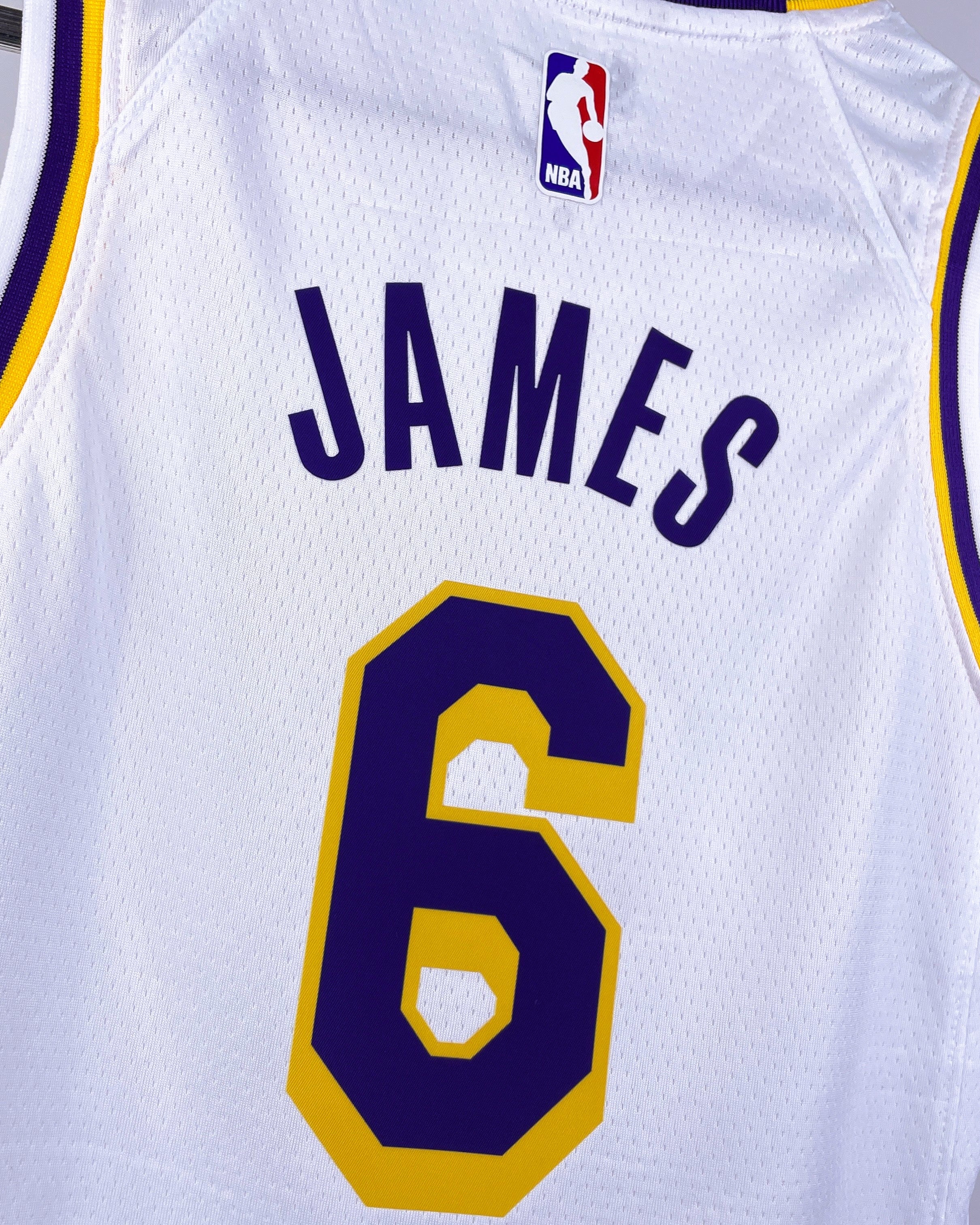 JAMES LEBRON (LaL)