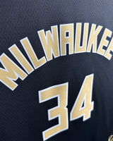 ANTETOKOUNMPO GIANNIS (Milwaukee Bucks)