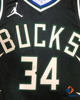ANTETOKOUNMPO GIANNIS (Milwaukee Bucks)