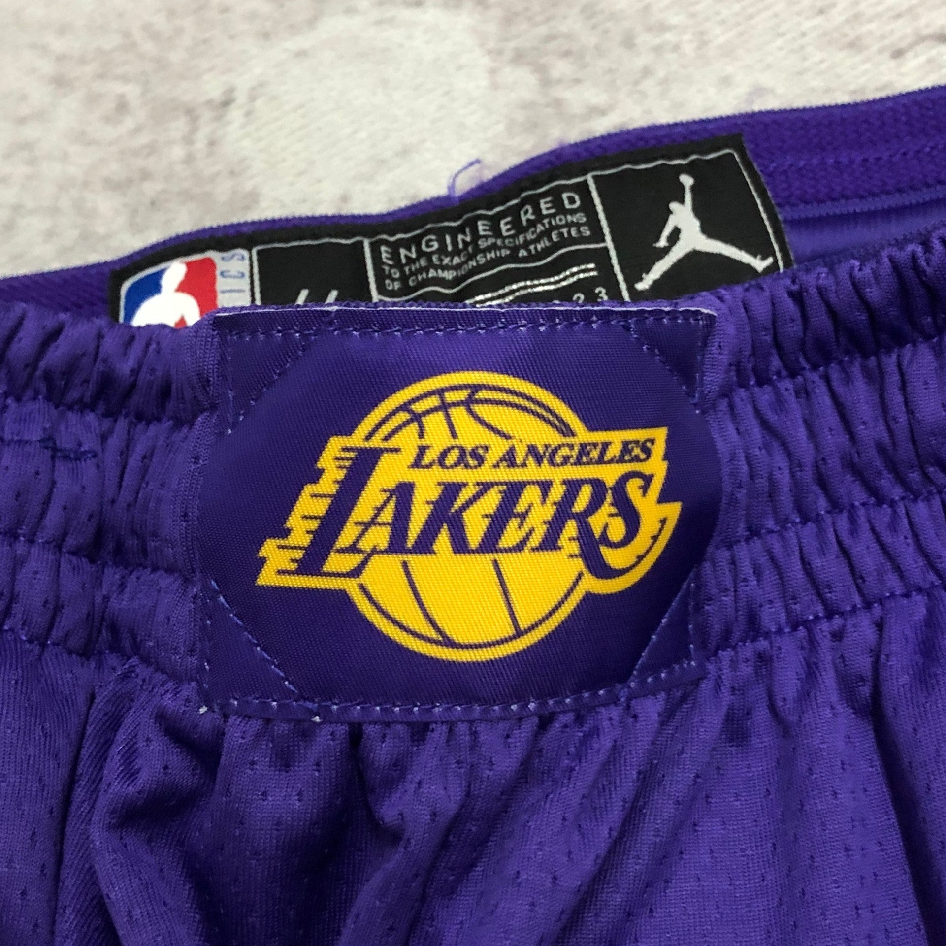 LOS ANGELES LAKERS short