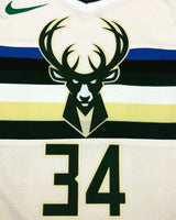 ANTETOKOUNMPO GIANNIS (Milwaukee Bucks)