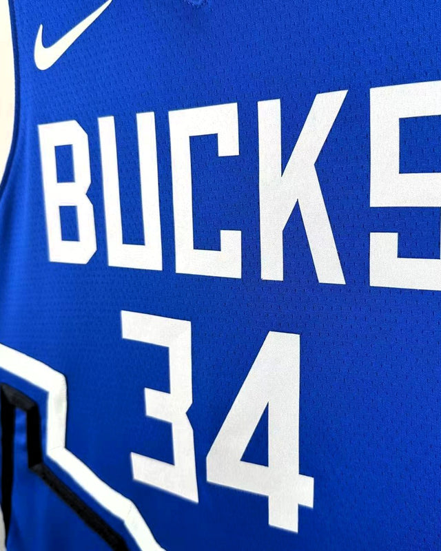 ANTETOKOUNMPO GIANNIS (Milwaukee Bucks)